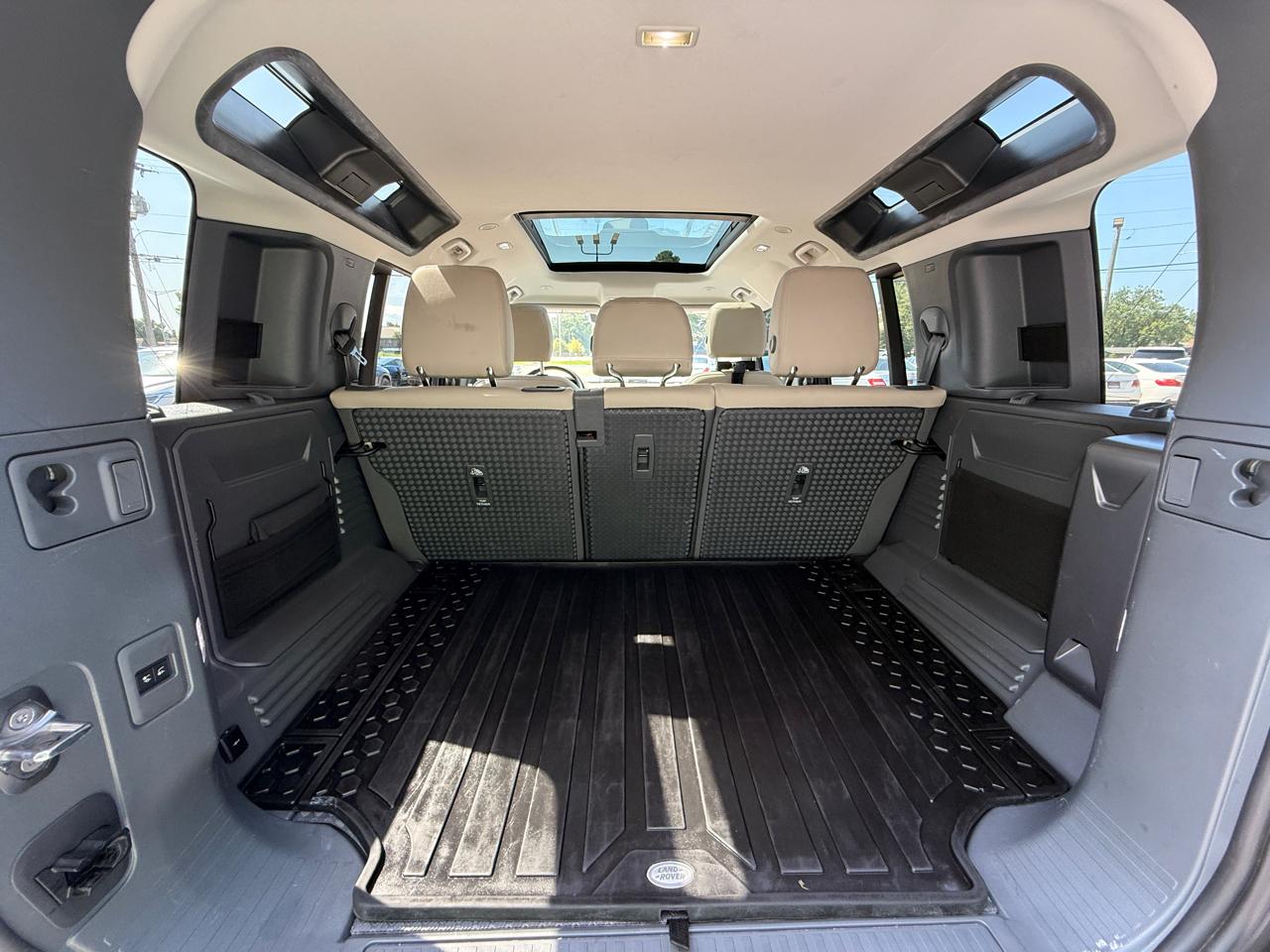 Land Rover Defender P300 110 S 2024