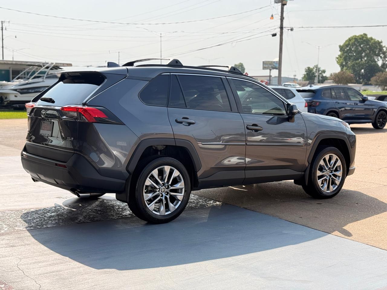Toyota RAV4 XLE Premium 2023