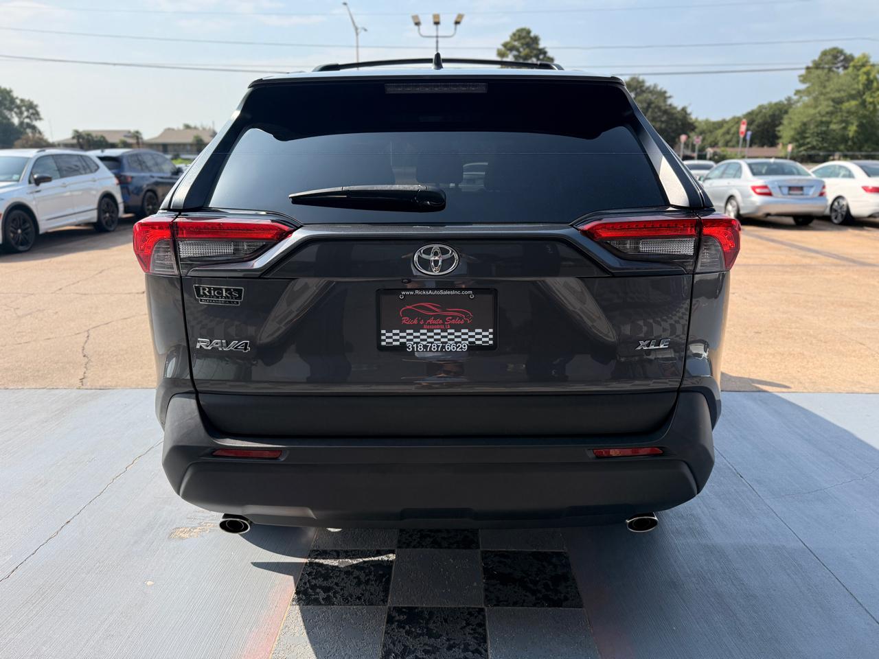 Toyota RAV4 XLE Premium 2023