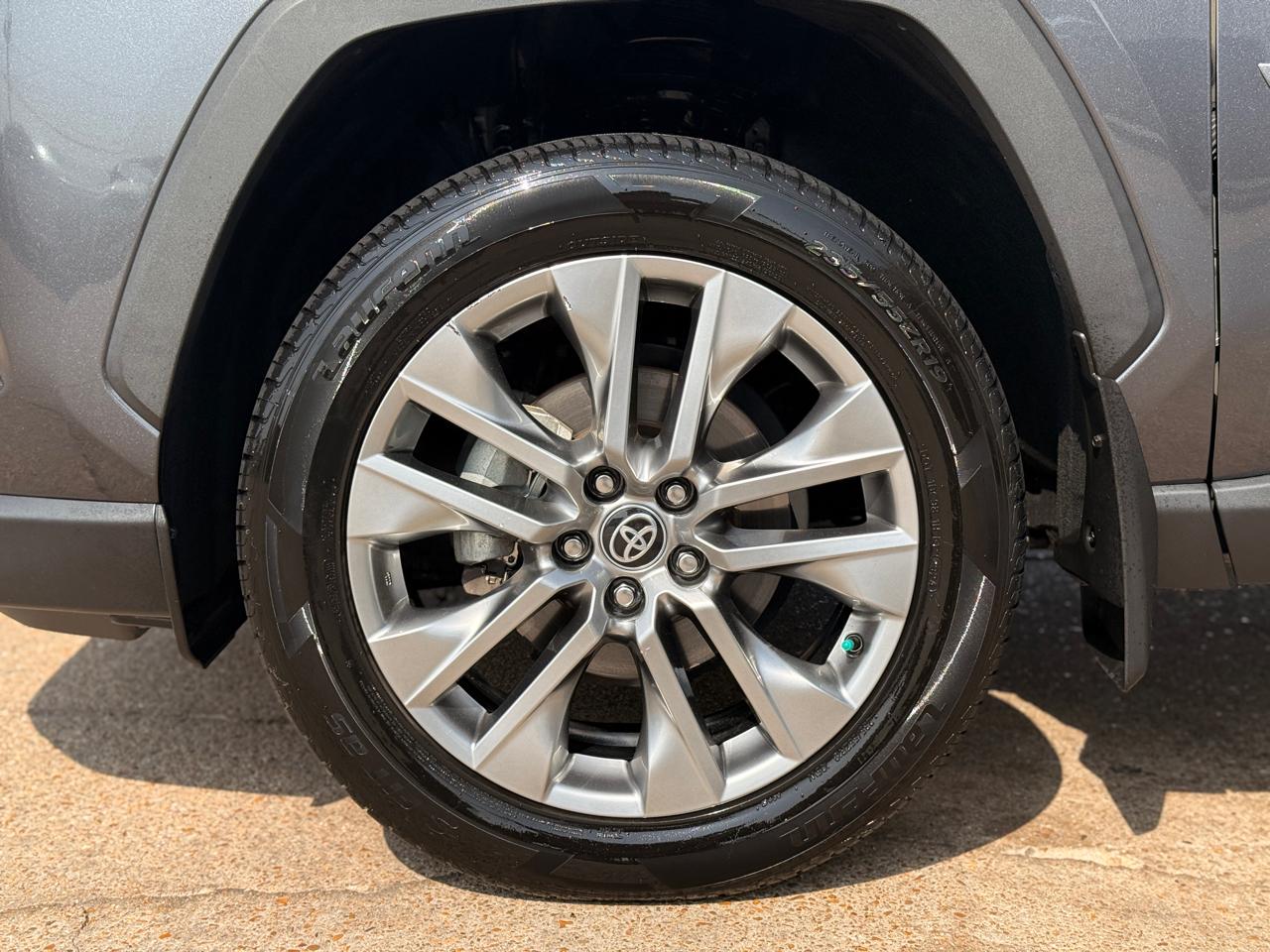 Toyota RAV4 XLE Premium 2023