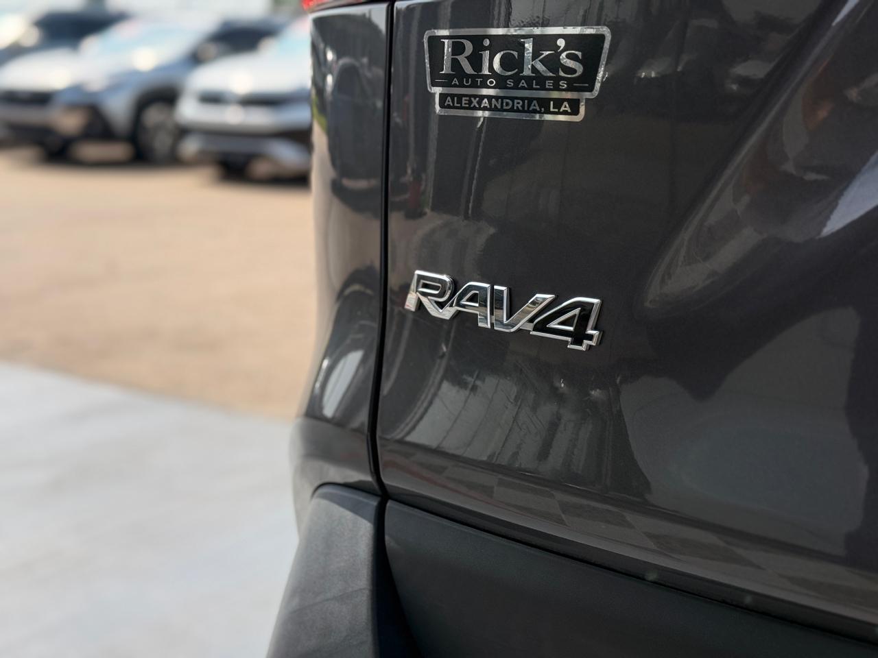 Toyota RAV4 XLE Premium 2023