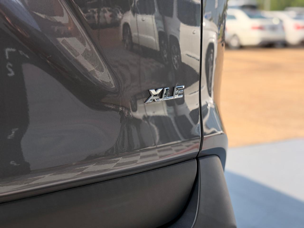 Toyota RAV4 XLE Premium 2023