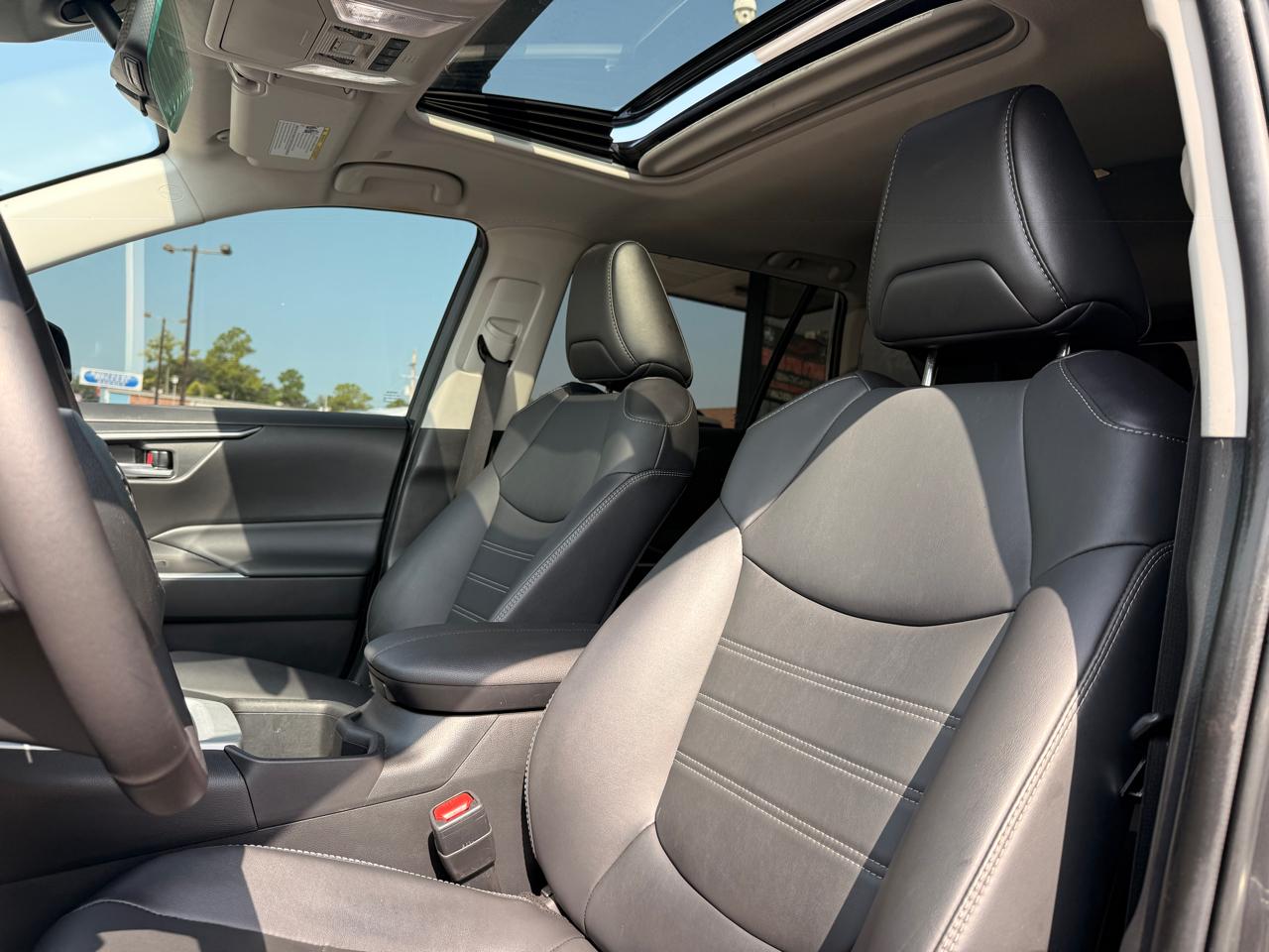 Toyota RAV4 XLE Premium 2023