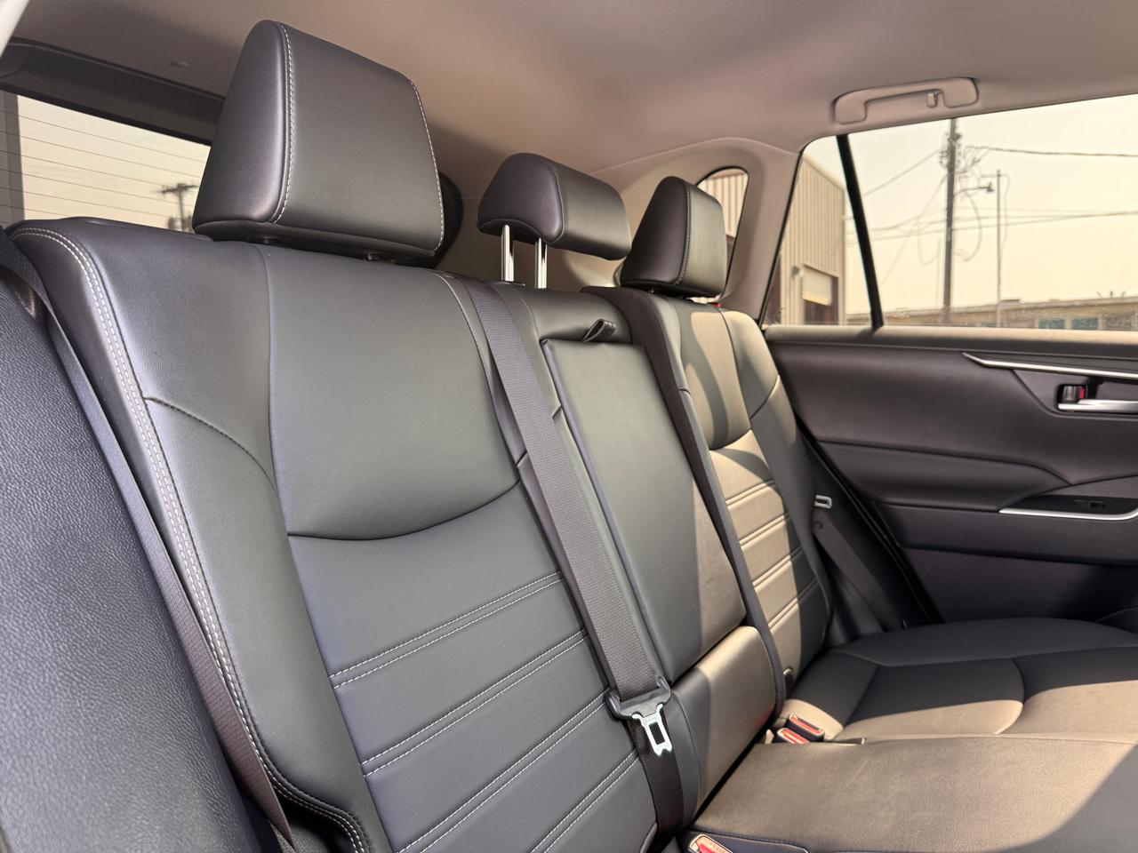 Toyota RAV4 XLE Premium 2023