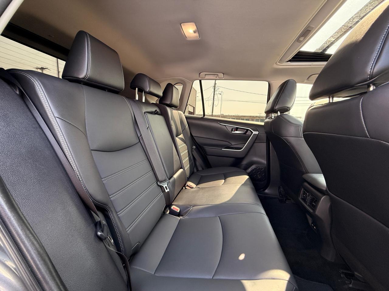 Toyota RAV4 XLE Premium 2023