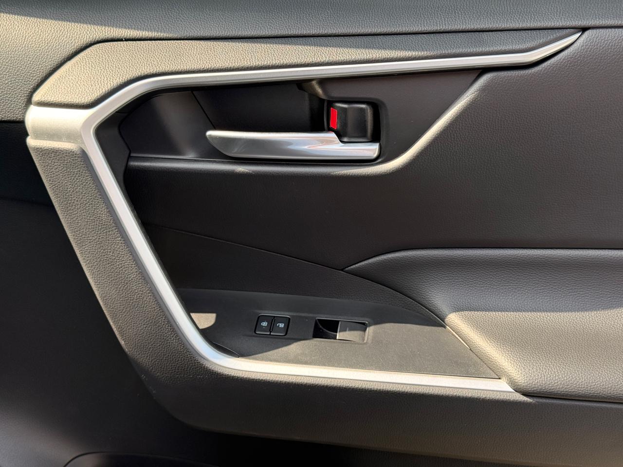 Toyota RAV4 XLE Premium 2023