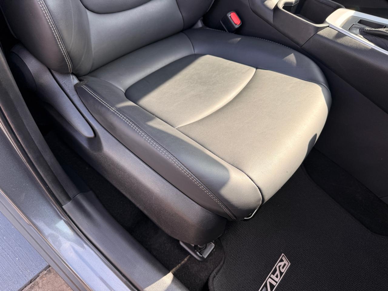 Toyota RAV4 XLE Premium 2023