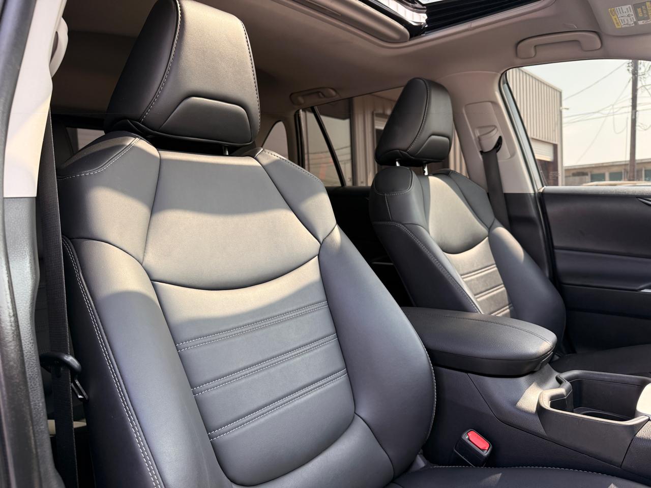 Toyota RAV4 XLE Premium 2023