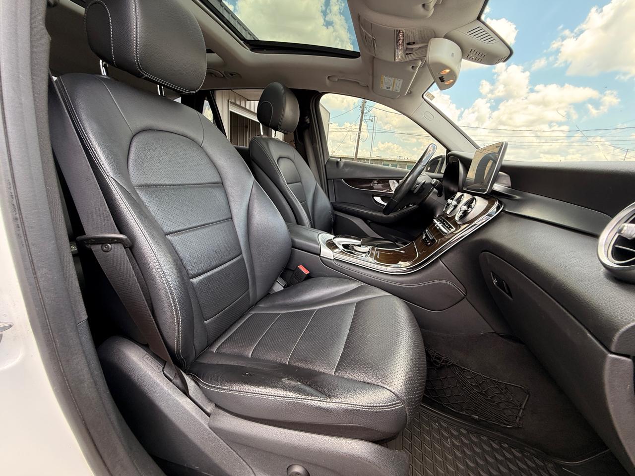 Mercedes-Benz GLC-Class GLC300 4MATIC 2016