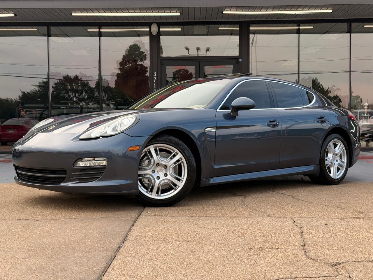 Porsche Panamera S 2011