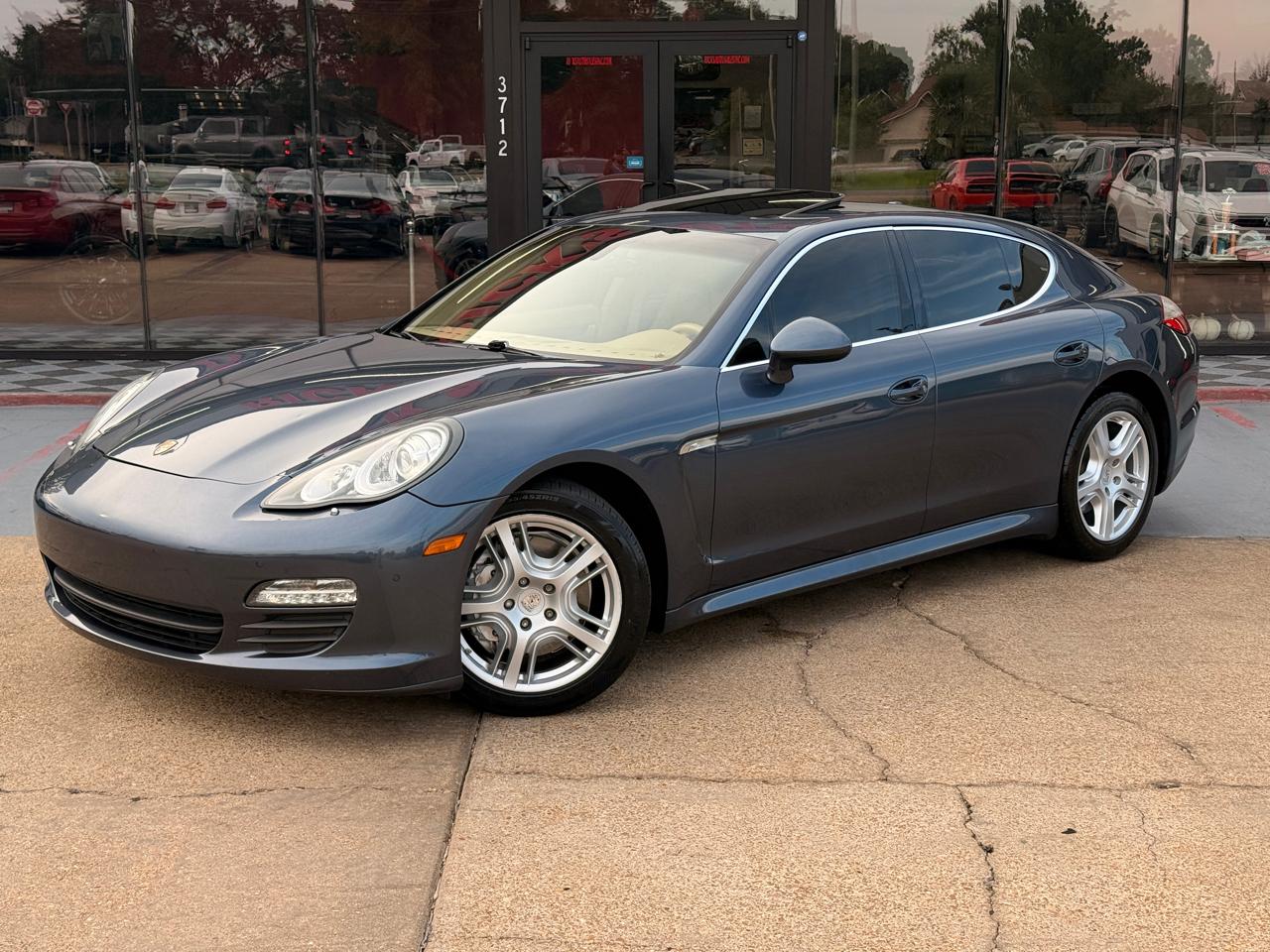 Porsche Panamera S 2011