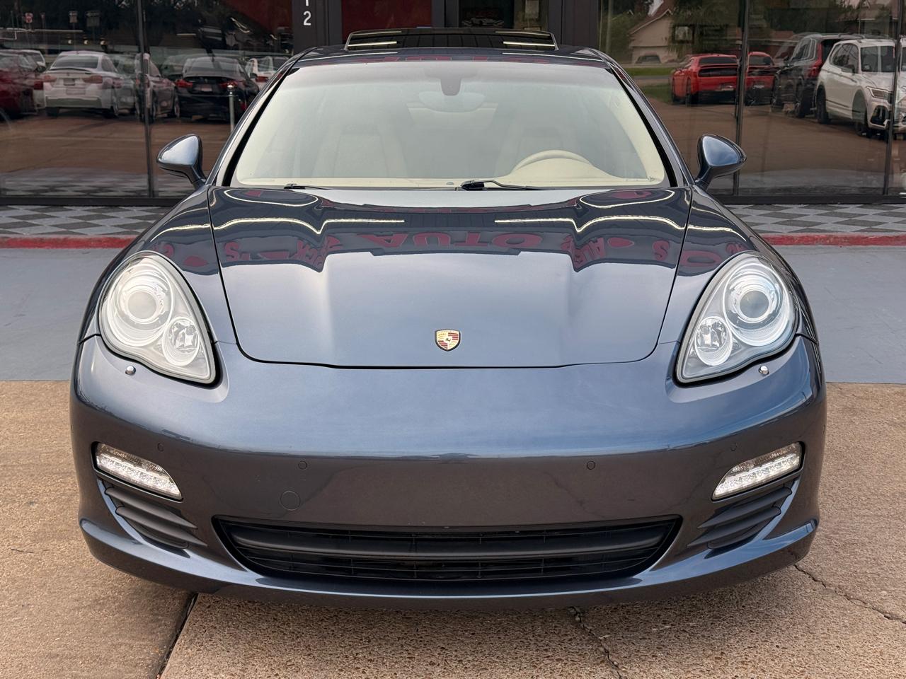 Porsche Panamera S 2011
