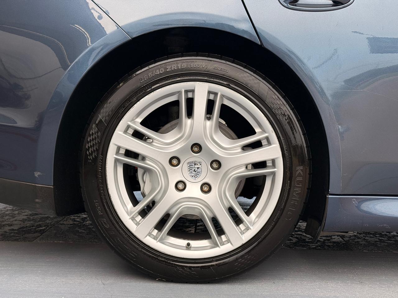 Porsche Panamera S 2011