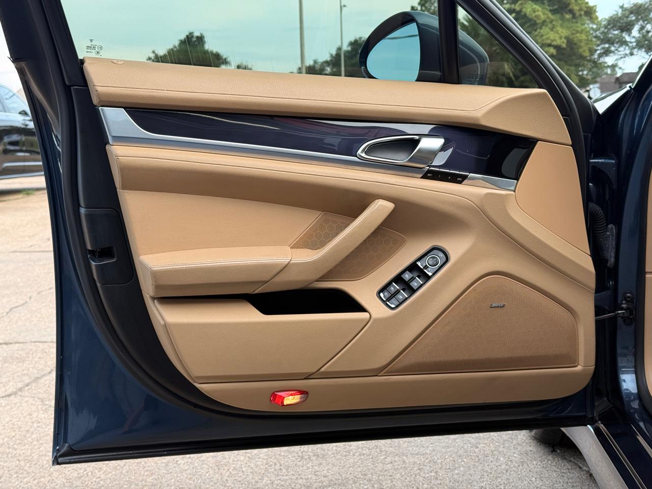 Porsche Panamera S 2011