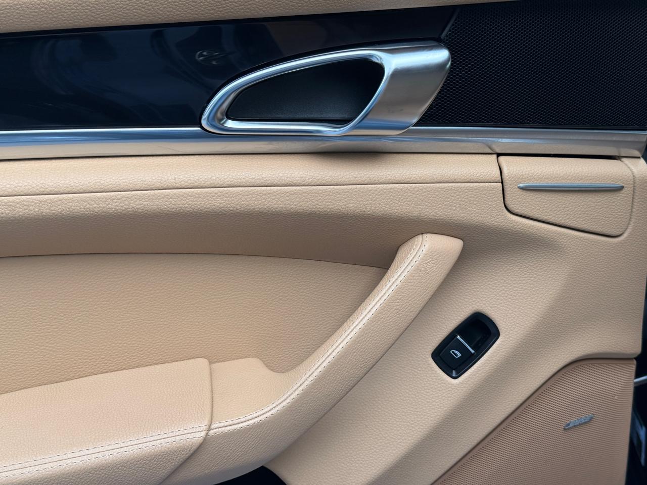 Porsche Panamera S 2011