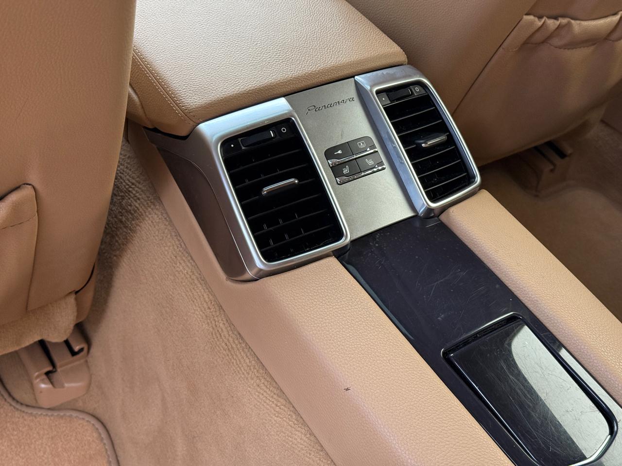 Porsche Panamera S 2011