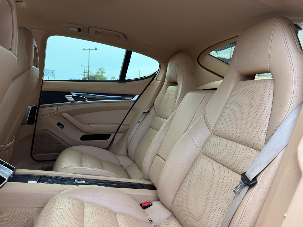 Porsche Panamera S 2011
