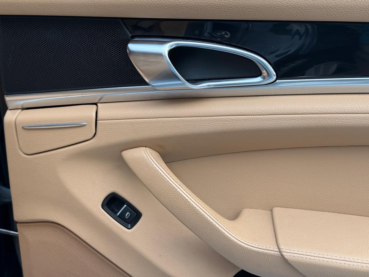 Porsche Panamera S 2011