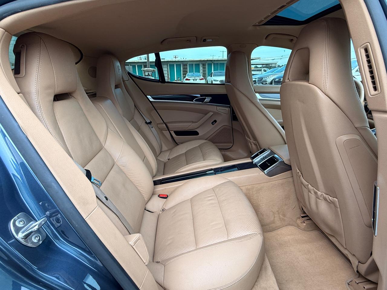 Porsche Panamera S 2011