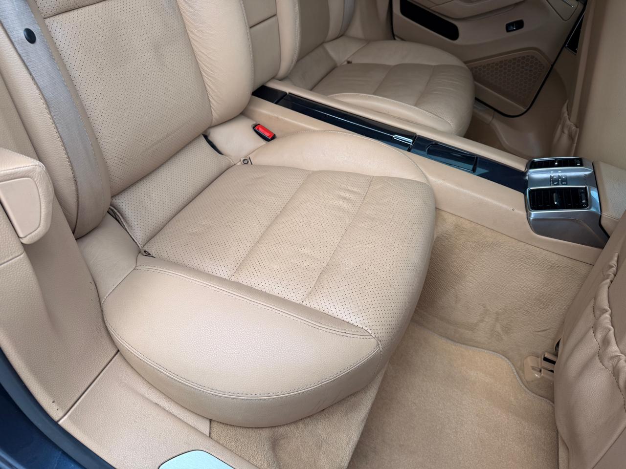 Porsche Panamera S 2011