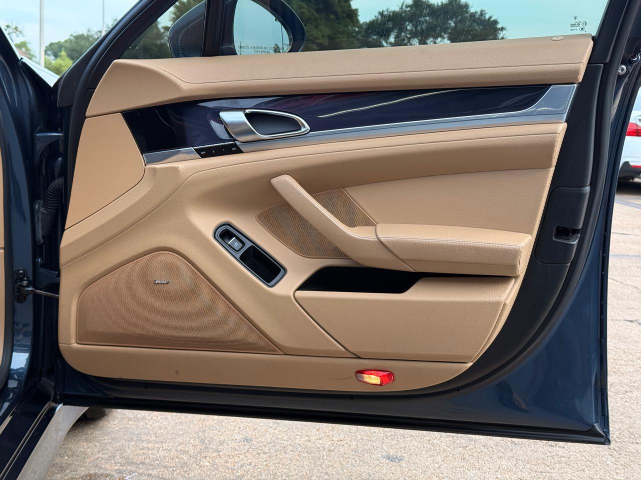 Porsche Panamera S 2011