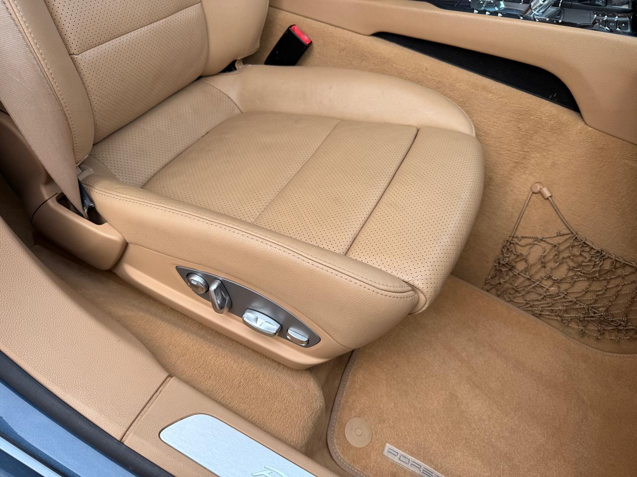 Porsche Panamera S 2011