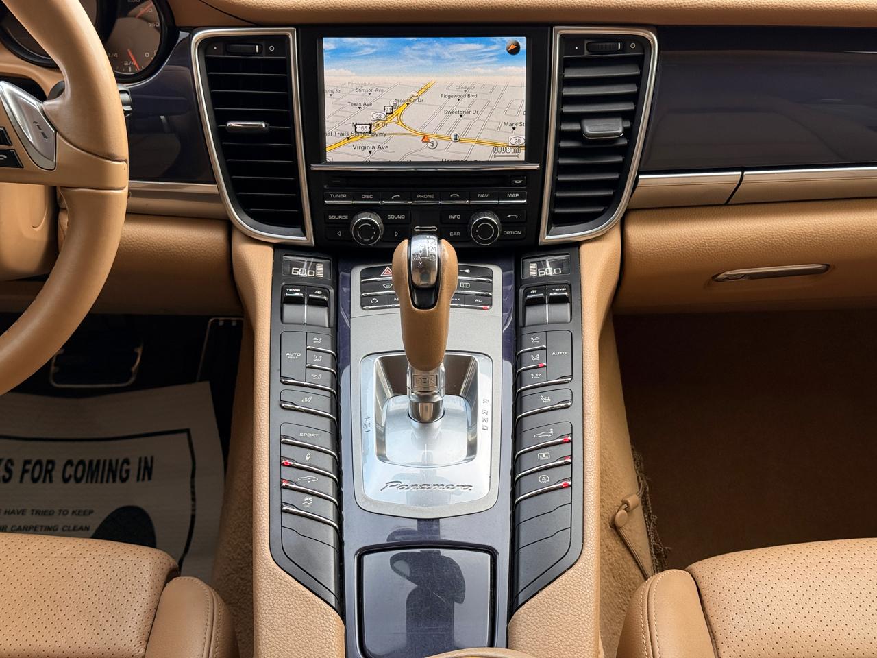 Porsche Panamera S 2011