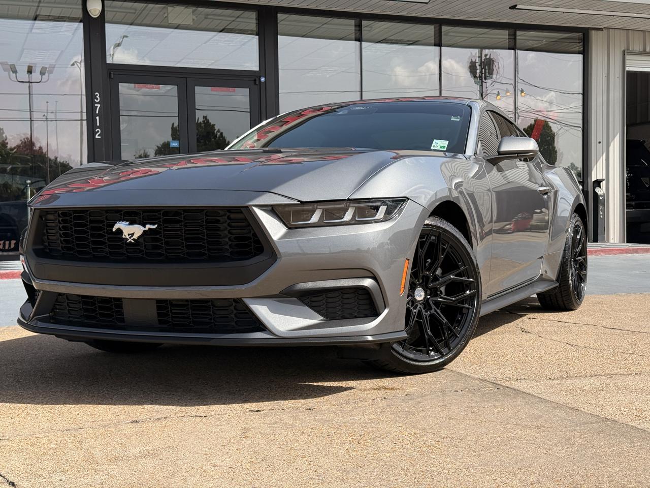 Ford Mustang EcoBoost Coupe 2025