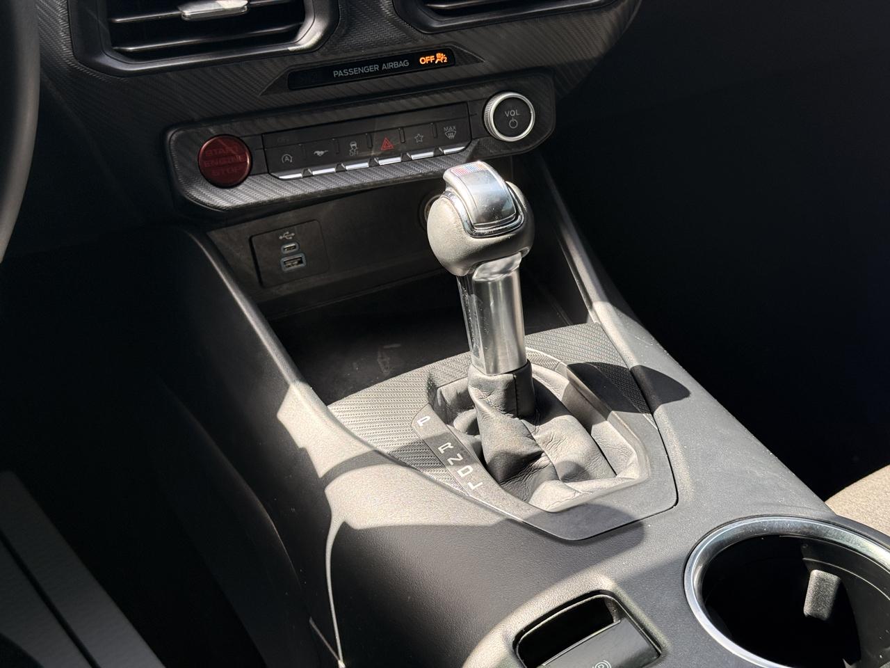 Ford Mustang EcoBoost Coupe 2025
