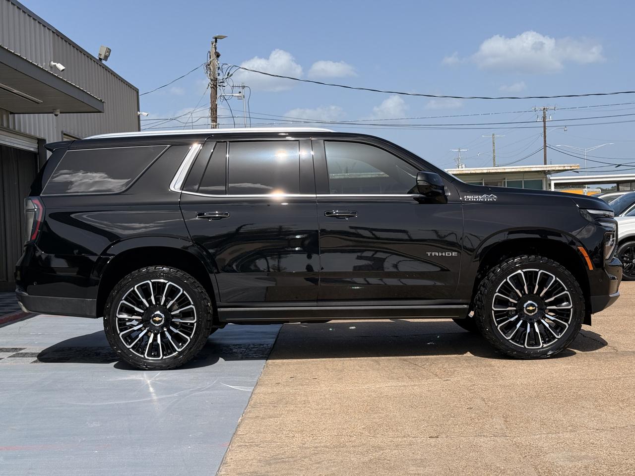 Chevrolet Tahoe High Country 4WD 2025