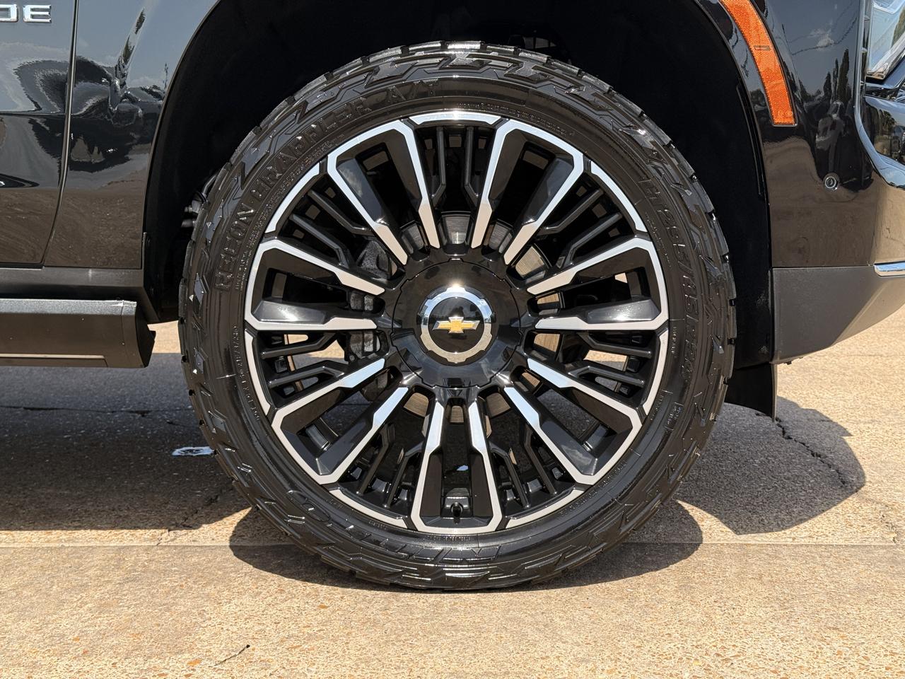 Chevrolet Tahoe High Country 4WD 2025