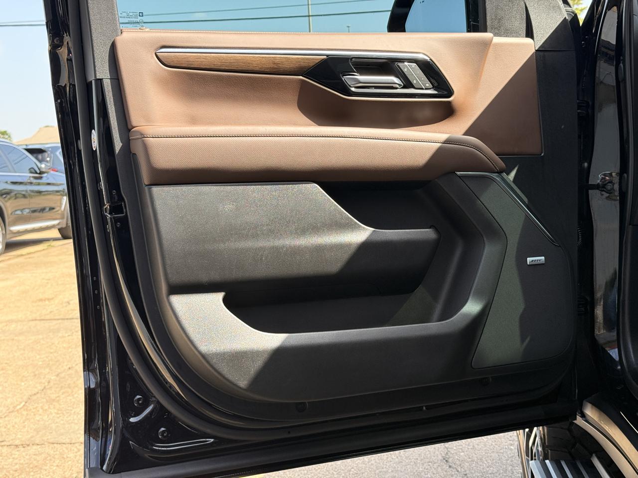 Chevrolet Tahoe High Country 4WD 2025