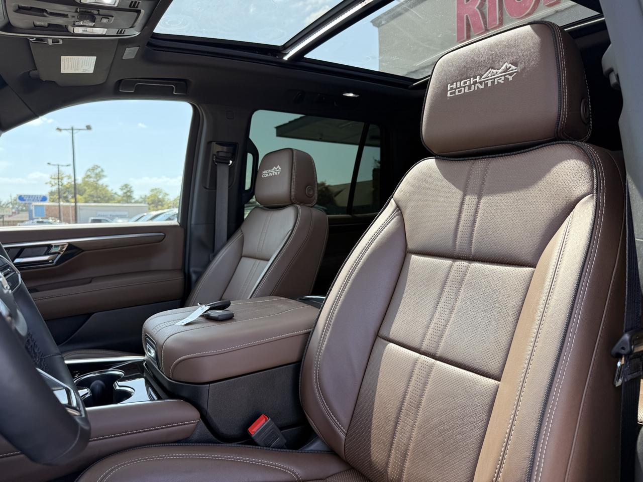 Chevrolet Tahoe High Country 4WD 2025