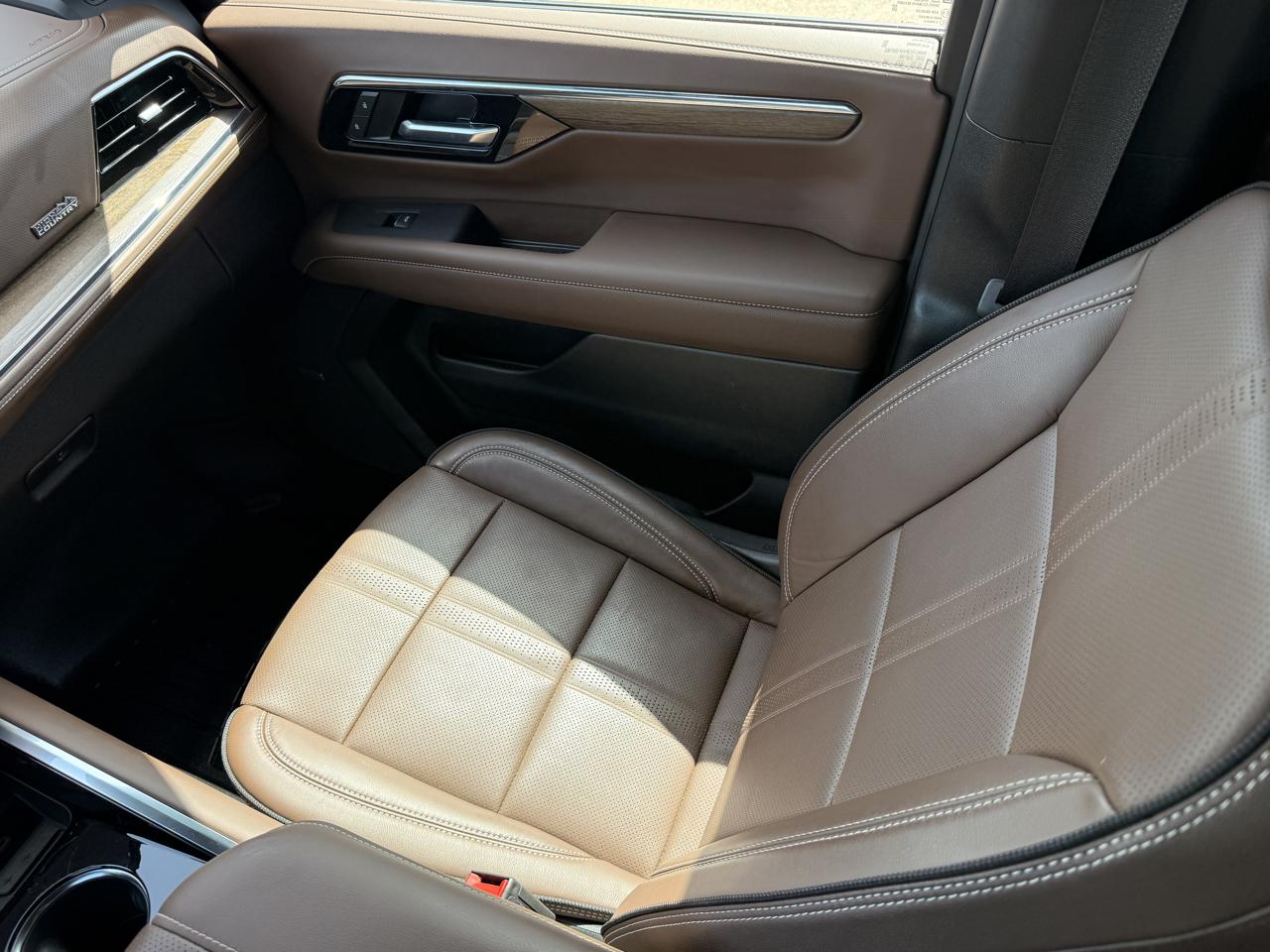 Chevrolet Tahoe High Country 4WD 2025