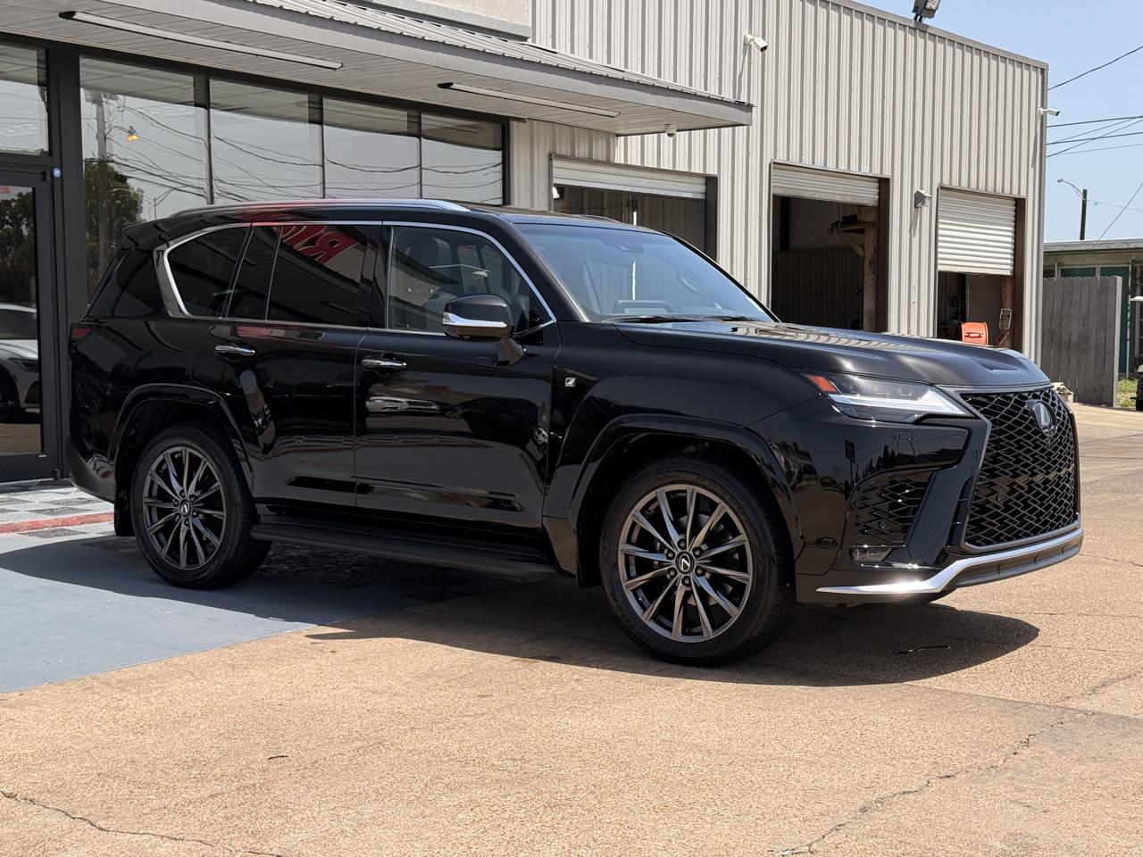 Lexus LX 600 F SPORT Handling 2023