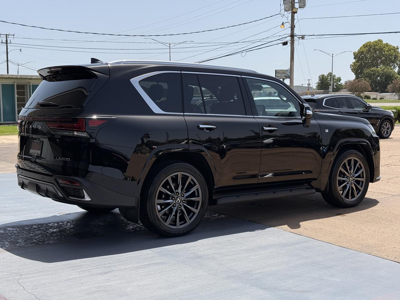 Lexus LX 600 F SPORT Handling 2023