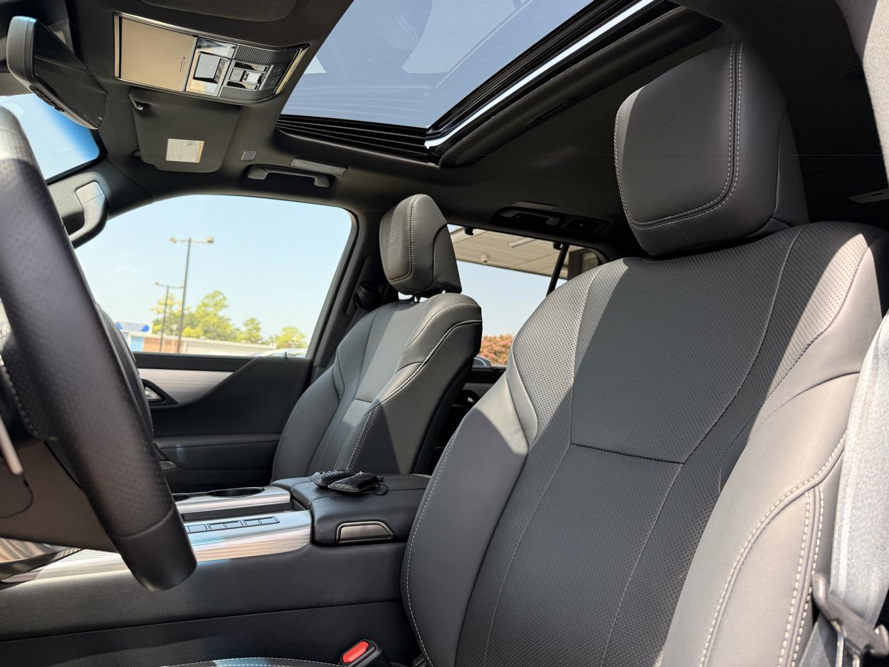 Lexus LX 600 F SPORT Handling 2023