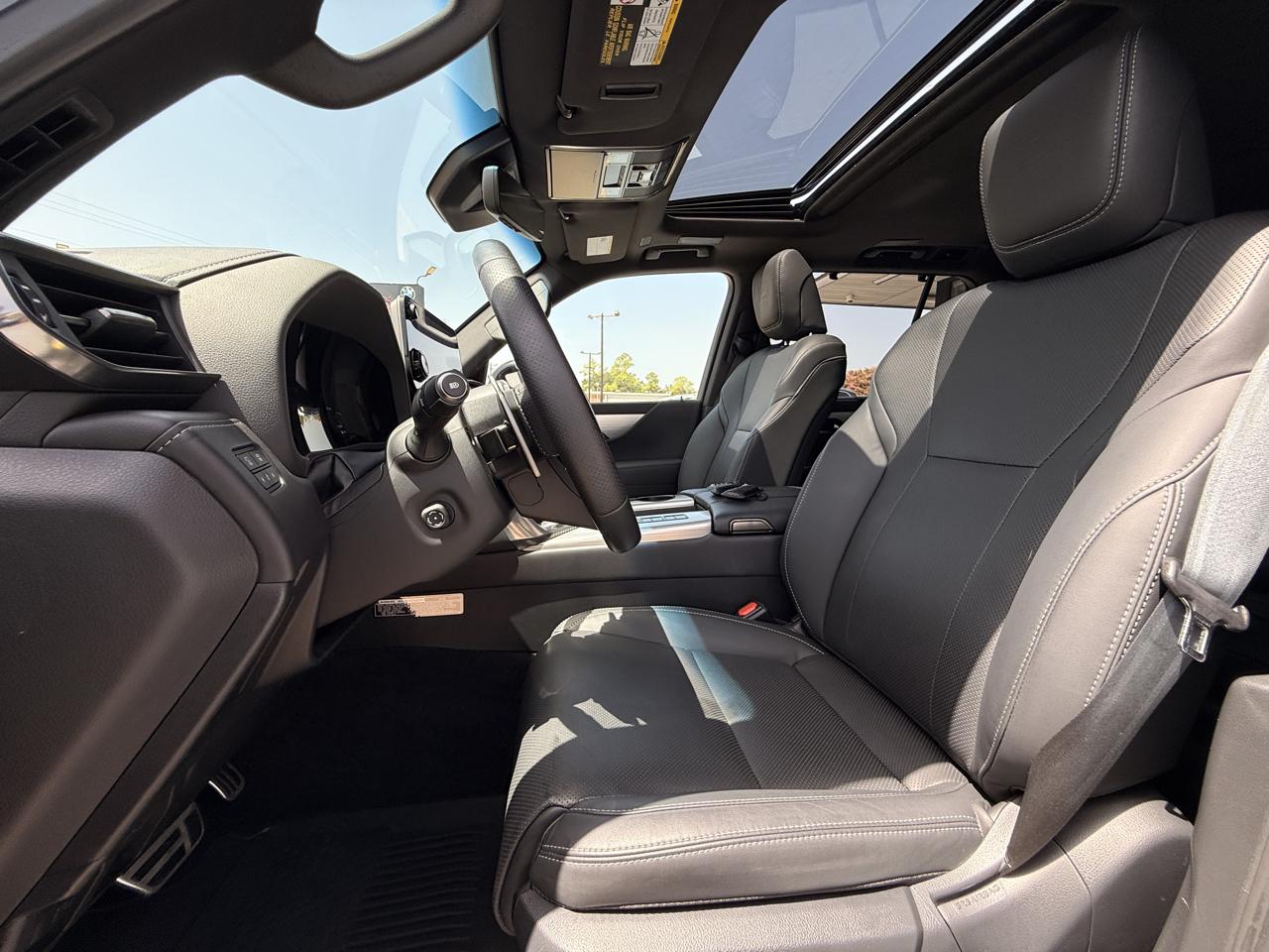 Lexus LX 600 F SPORT Handling 2023