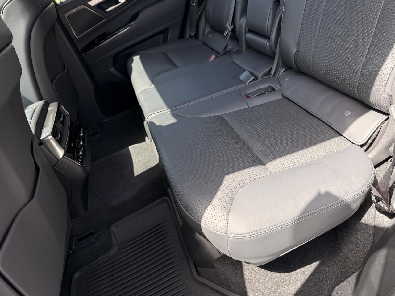Lexus LX 600 F SPORT Handling 2023