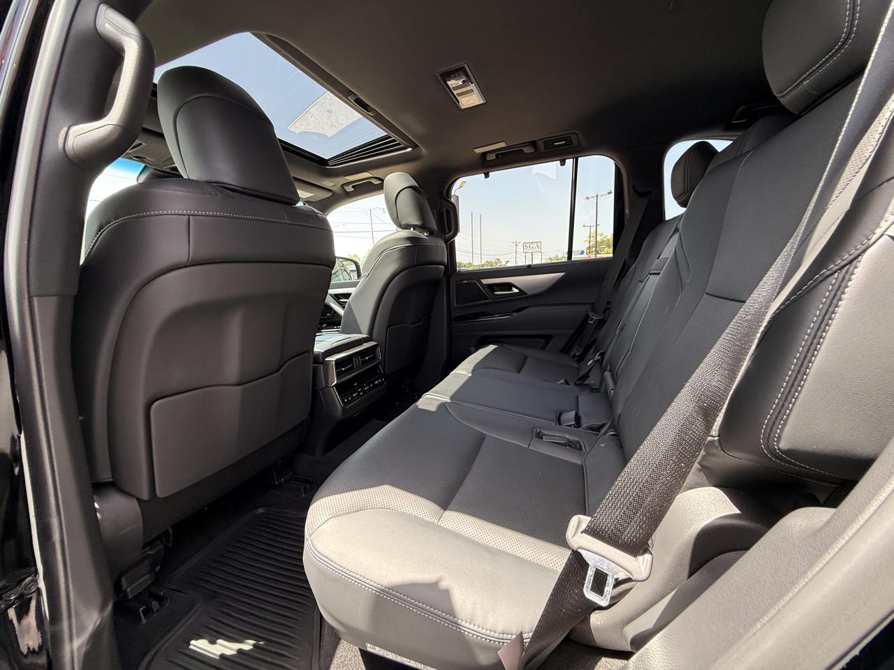 Lexus LX 600 F SPORT Handling 2023