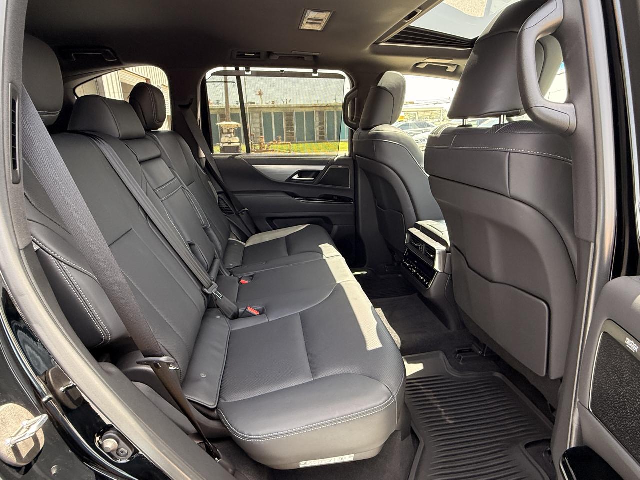 Lexus LX 600 F SPORT Handling 2023