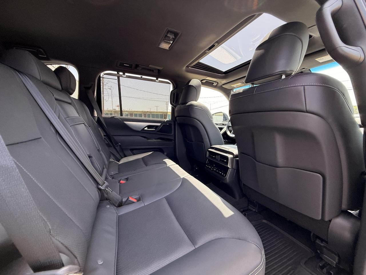 Lexus LX 600 F SPORT Handling 2023