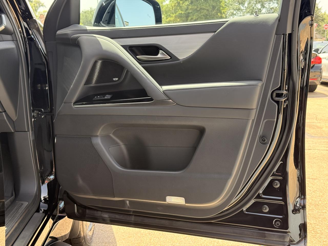 Lexus LX 600 F SPORT Handling 2023
