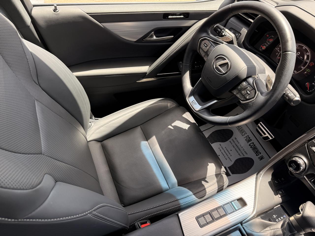 Lexus LX 600 F SPORT Handling 2023