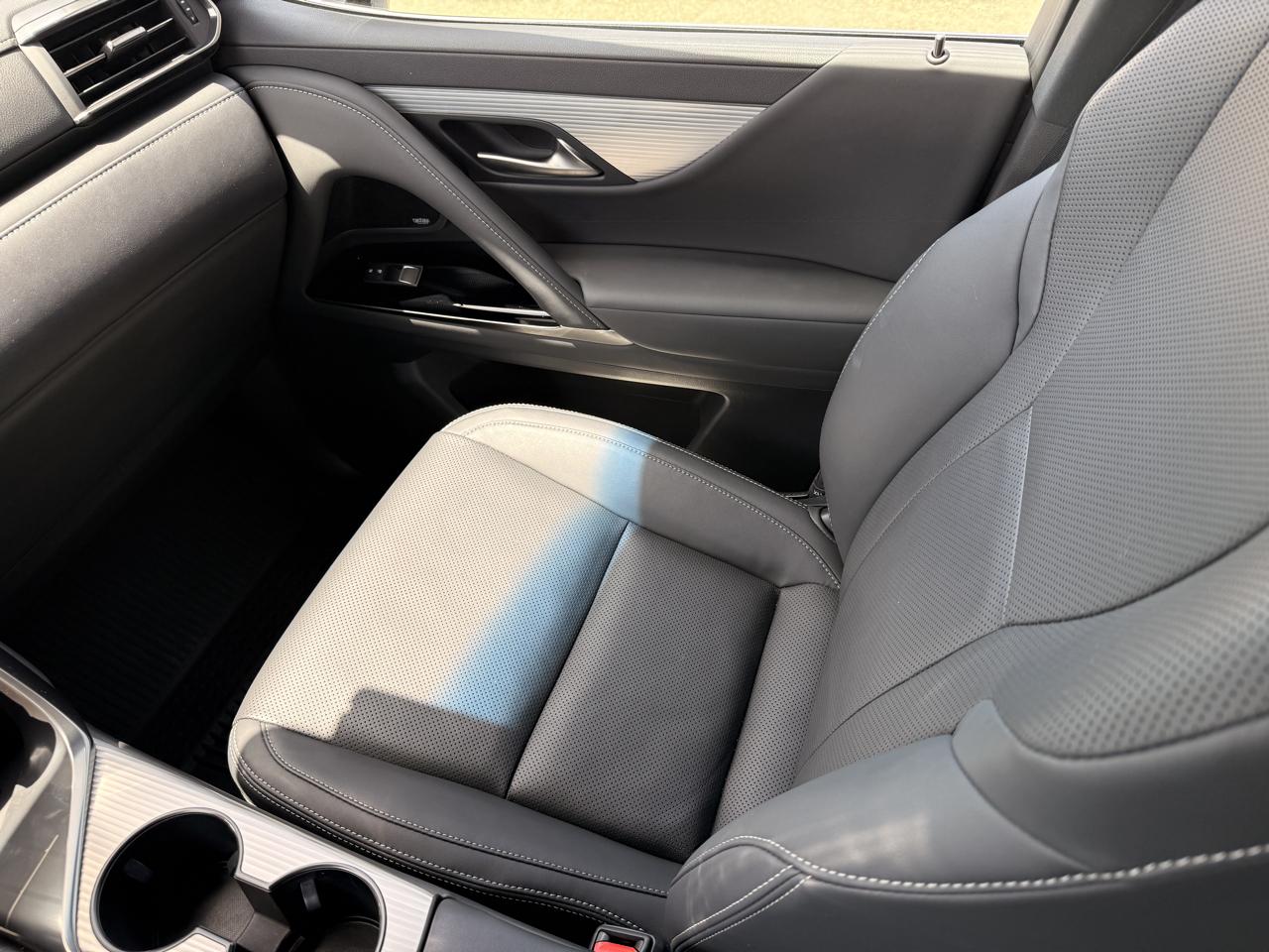 Lexus LX 600 F SPORT Handling 2023