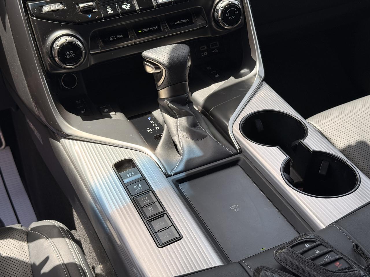 Lexus LX 600 F SPORT Handling 2023