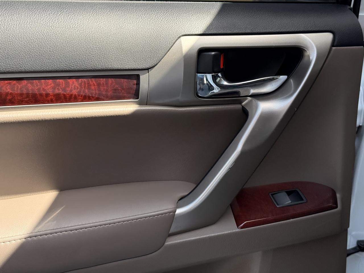 Lexus GX 460 Base 2019
