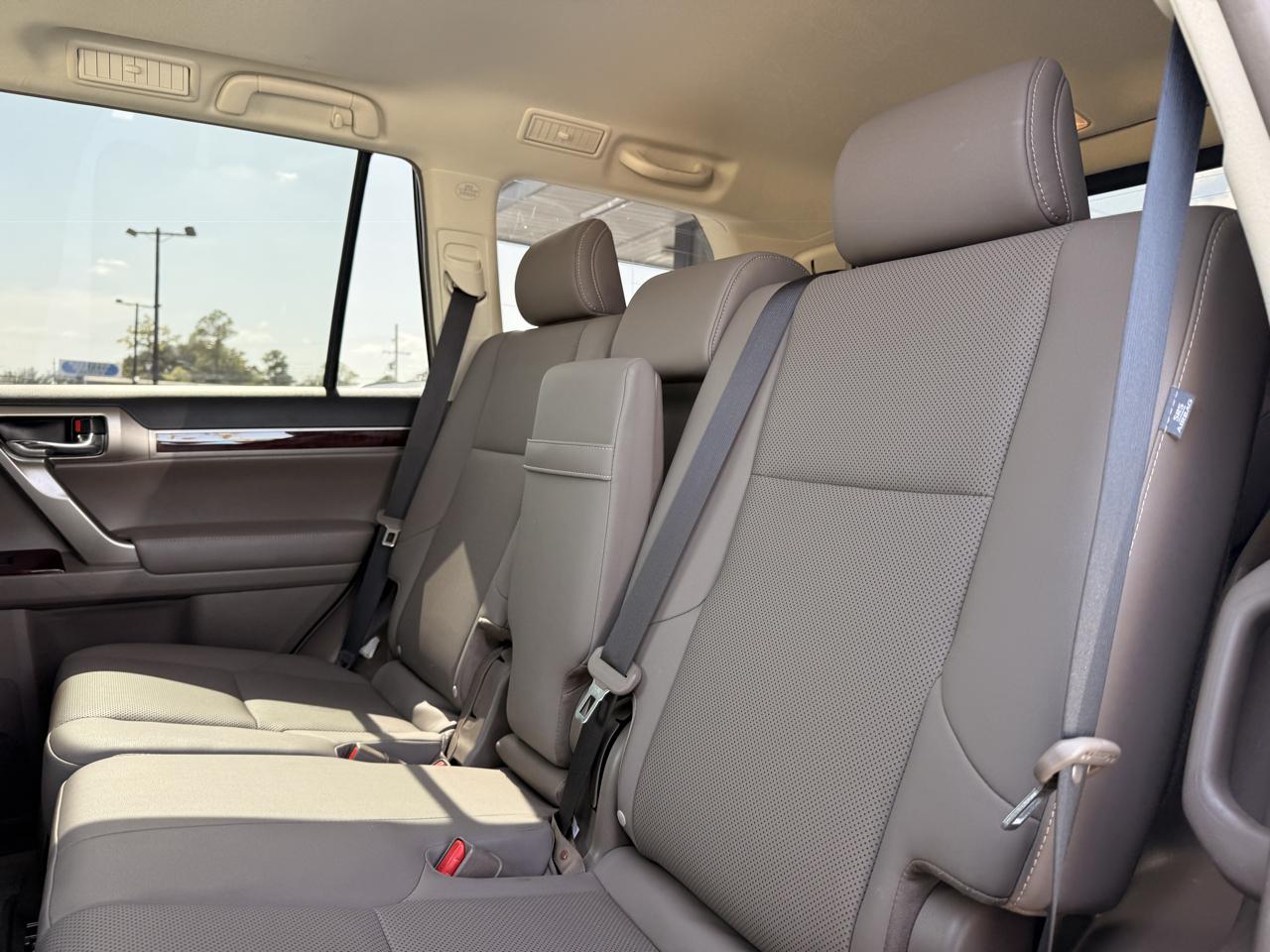 Lexus GX 460 Base 2019