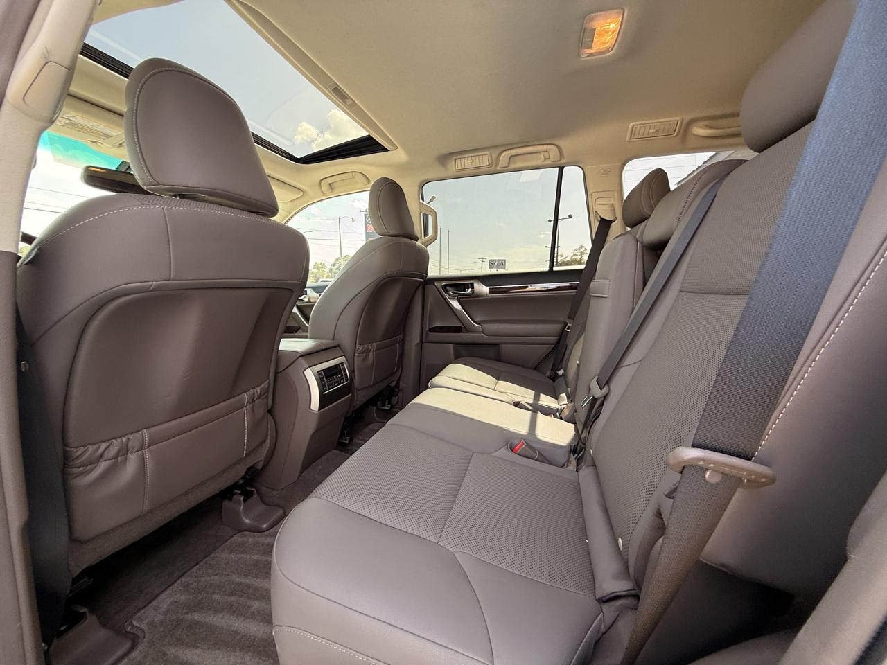 Lexus GX 460 Base 2019