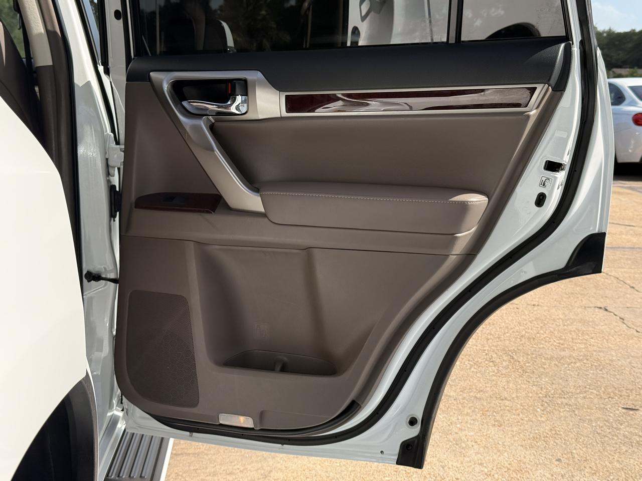 Lexus GX 460 Base 2019